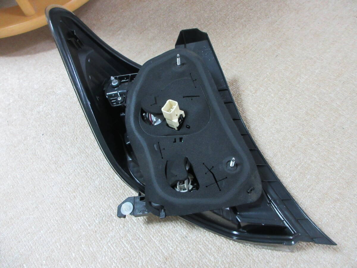 Toyota Yaris Vitz NCP131 2010-2016 Right LED Tail Light Lamp Genuine OEM JDM