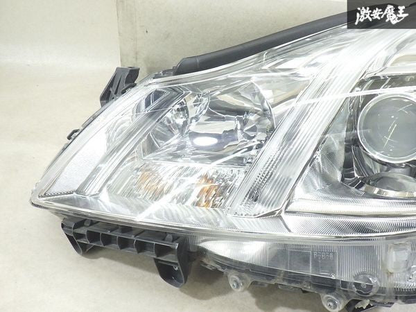 Toyota Crown Royal HCHR-686 GRS200 GRS201 HID Headlight Lights LH RH Set OEM JDM