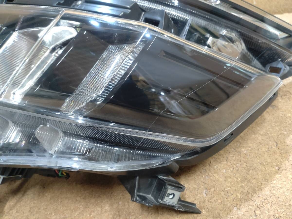 TOYOTA VOXY ZRR80 ZRR85 ZWR80 ZWR85 LED Left Headlight Lights Lamps JDM Genuine