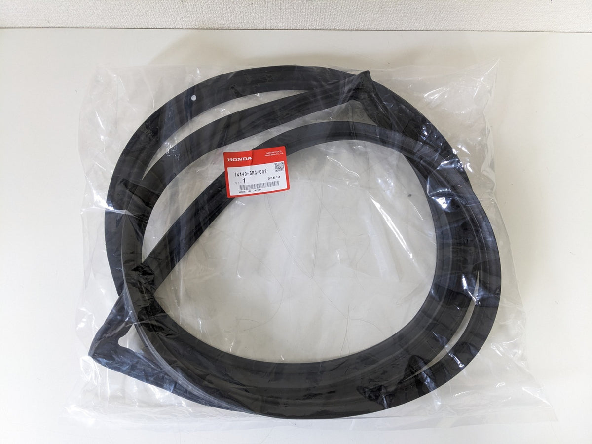 GENUINE HONDA CIVIC EG4 WEATHERSTRIP TAIL GATE 74440-SR3-003