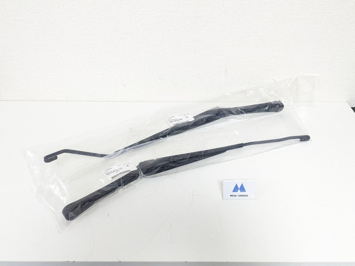 SUBARU GENUINE OEM IMPREZA 97-00 GC8 WRX Front Glass Windshield Wiper Arm Set