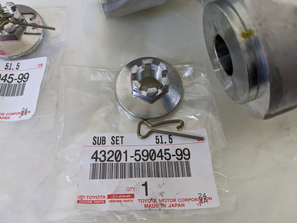 Genuine Lexus LS460 LS600h Spindle Knuckle Steering LH & RH Set OEM