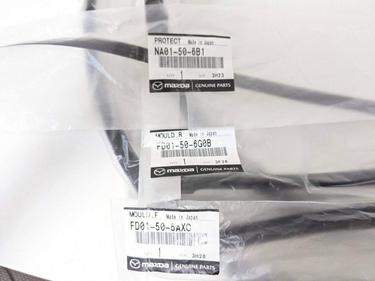 MAZDA RX-7 FD3S 1991-1998 Front & Rear Grass Windshield Molding set Genuine NEW