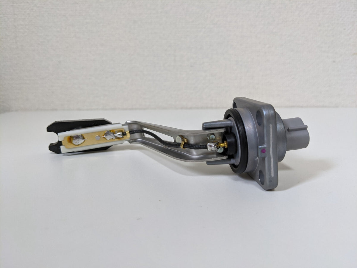 89491-50030 TOYOTA LEXUS Genuine GS300 GS350 GS430 LS430 Engine Oil Level Sensor