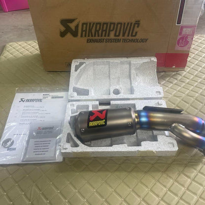 AKRAPOVIC Slip-On Muffler for BMW S1000R 2017