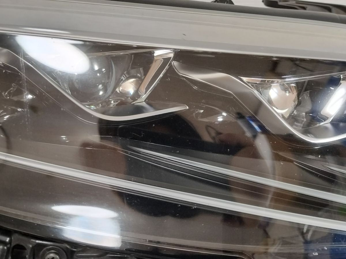 Lexus LS500 LS500h XF50 VXFA50 GVF50 2017-2020 Right LED Headlight Genuine OEM