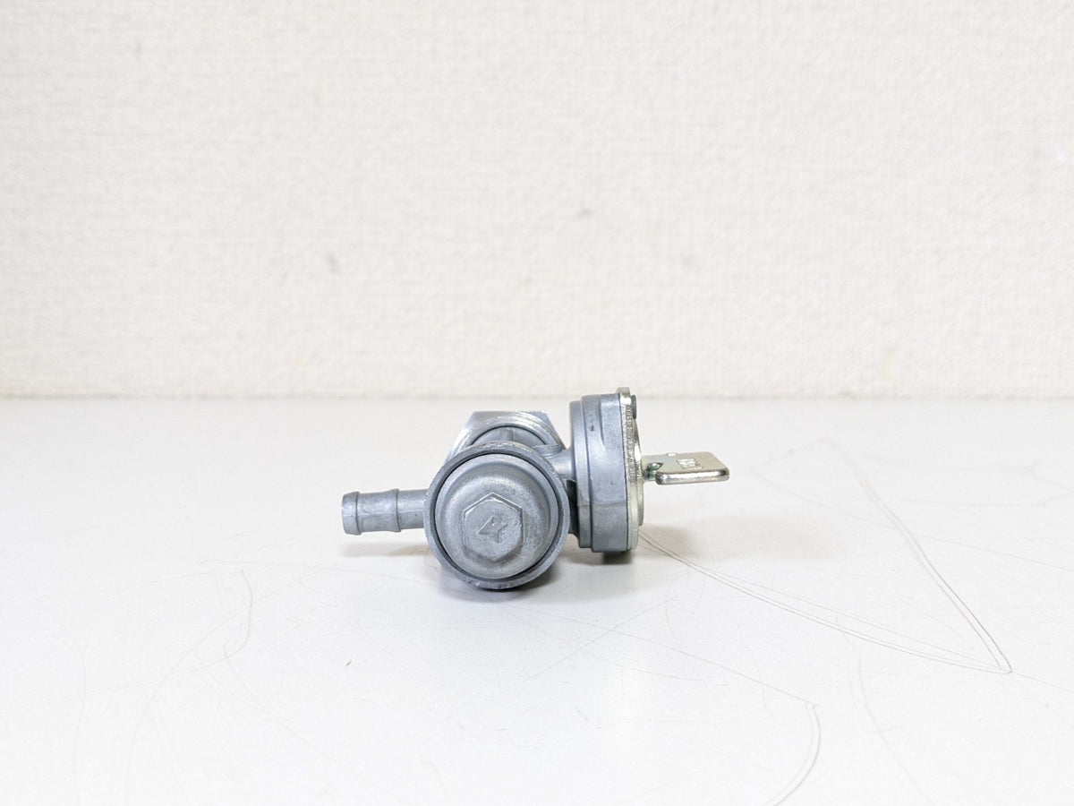 16950-MA4-771 Honda Genuine Fuel Gas Petcock Valve 1982 CB750K CB750F CB900F