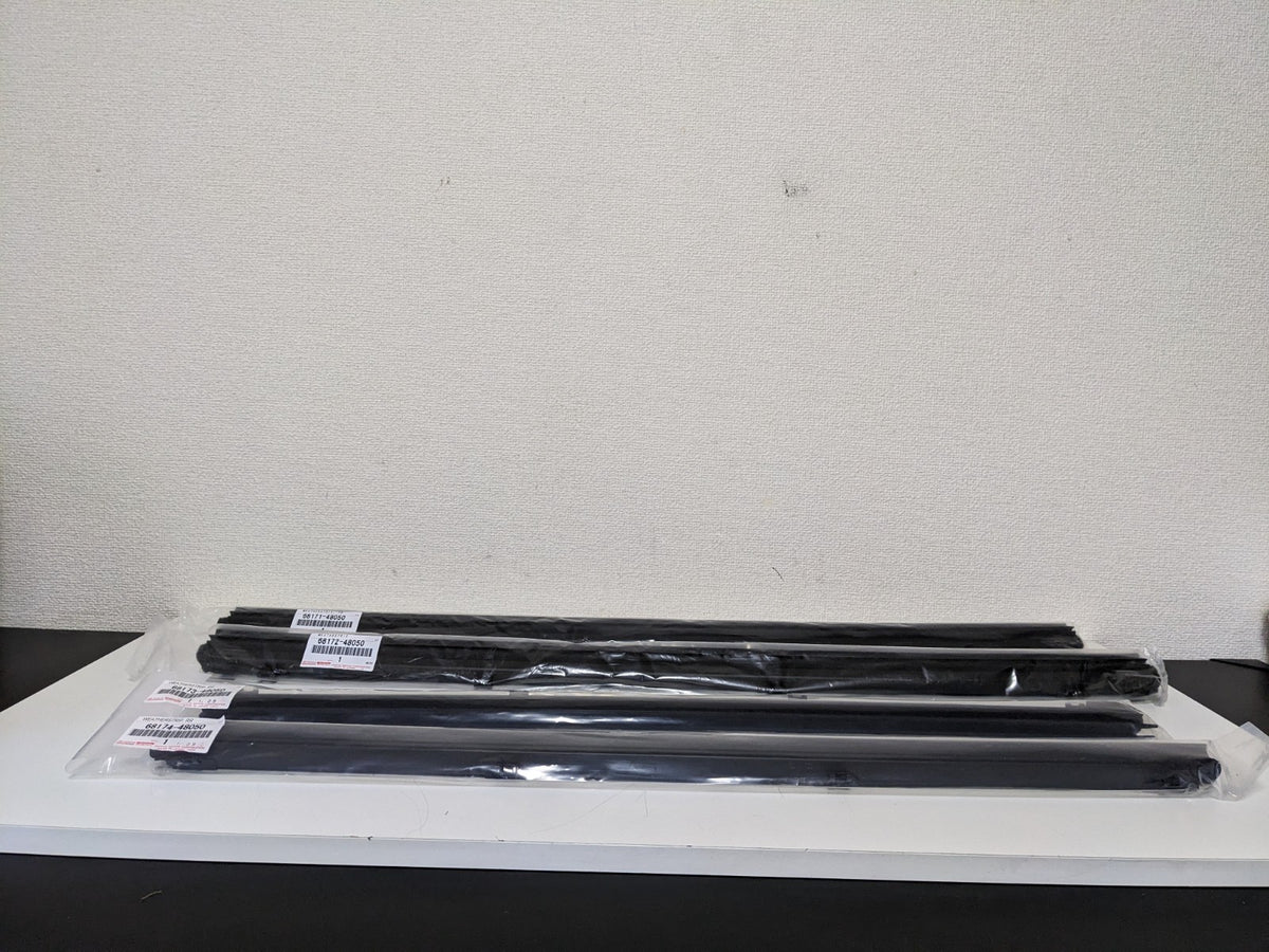 Lexus OEM WEATHERSTRIP, FRONT & REAR DOOR GLASS, INNER RH & LH SET Genuine