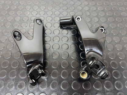 Harley-Davidson FLSB Sport Glide 2018-2024 Footpeg Mount Bracket Genuine OEM