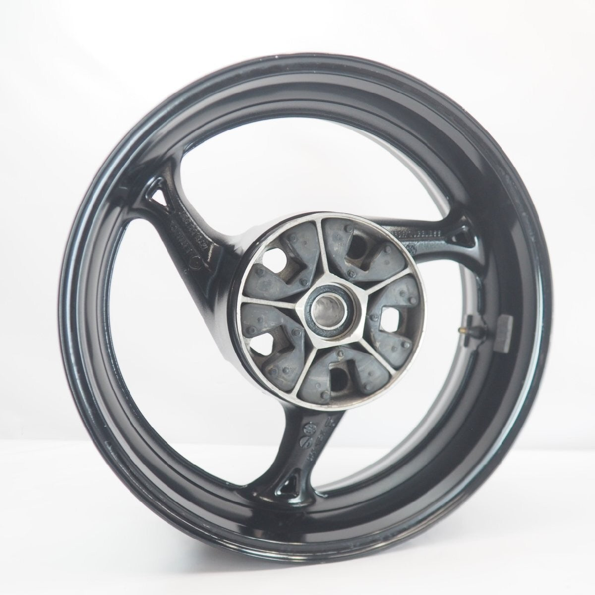 Suzuki Hayabusa GSX1300R GX72A 2008-2019 Rear Wheel 17x6.00 OEM