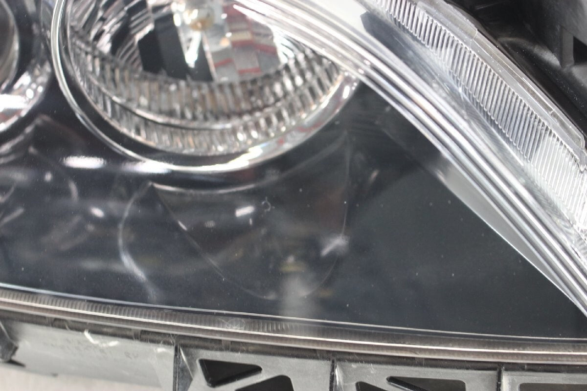 Mazda Axela BKEP BK5P Headlights Left Right Xenon HID Stanley P2955