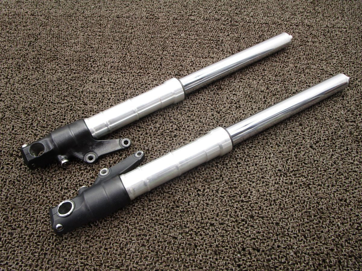 Triumph Speed Triple 955i Front Fork 37mm