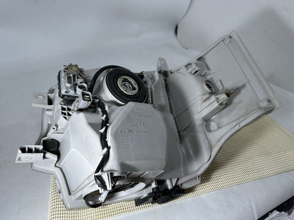 Toyota HiAce TRH KDH GDH 200 Series Right LED Headlight KOITO 26-137 OEM 2013-