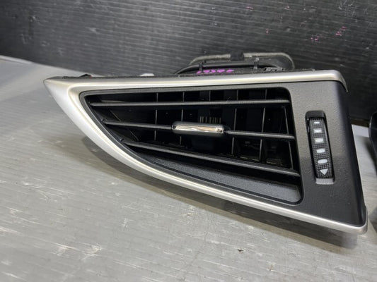 Toyota Harrier ZSU60W A/C Air Vent Outlet 55650-48090 OEM Genuine JDM