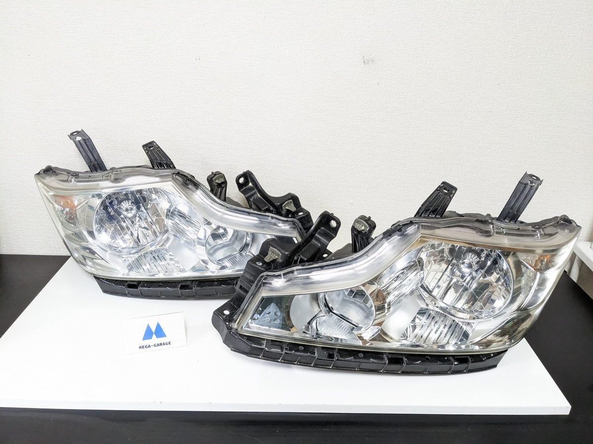 Honda Stepwagon RK 2009-2015 Halogen Headlights Lights Lamps Set OEM JDM