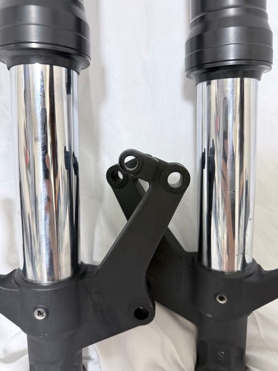 Yamaha FZ1 2008 Front Forks