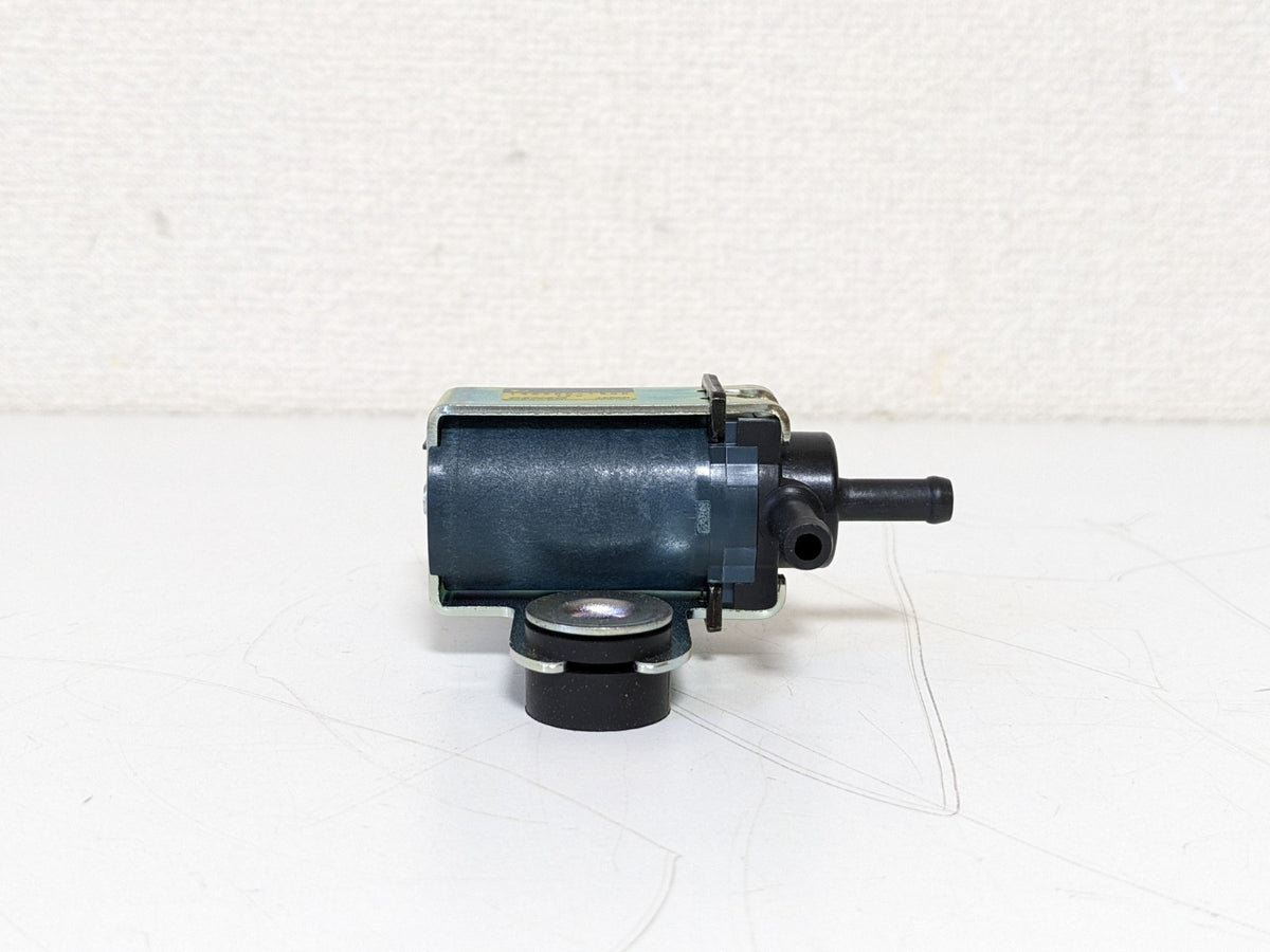 SUBARU OEM IMPREZA WRX GC8 2002-2003 Genuine Duty Solenoid Valve Assy 16102AA160