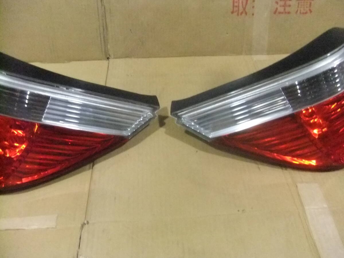 BMW 5 Series E60 2004-2007 Taillight Left Right 7165737 7165738 Genuine OEM