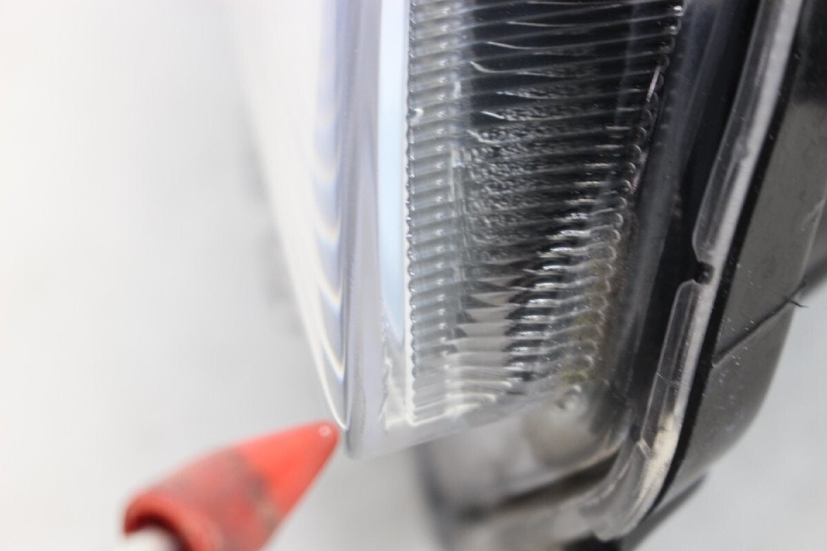 Toyota Prius ZVW30 Early Model Headlight Halogen KOITO 47-29