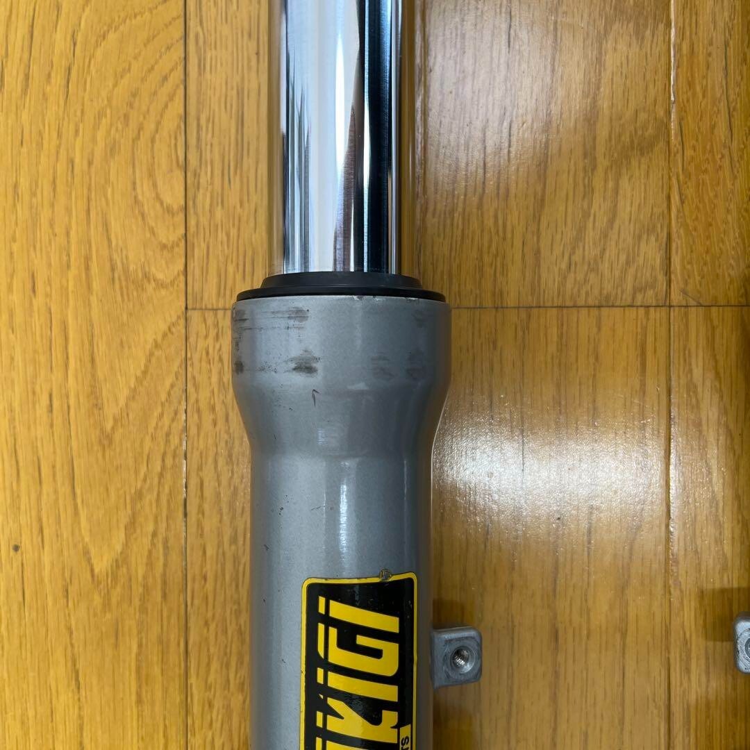Kawasaki GPZ900R Front Fork