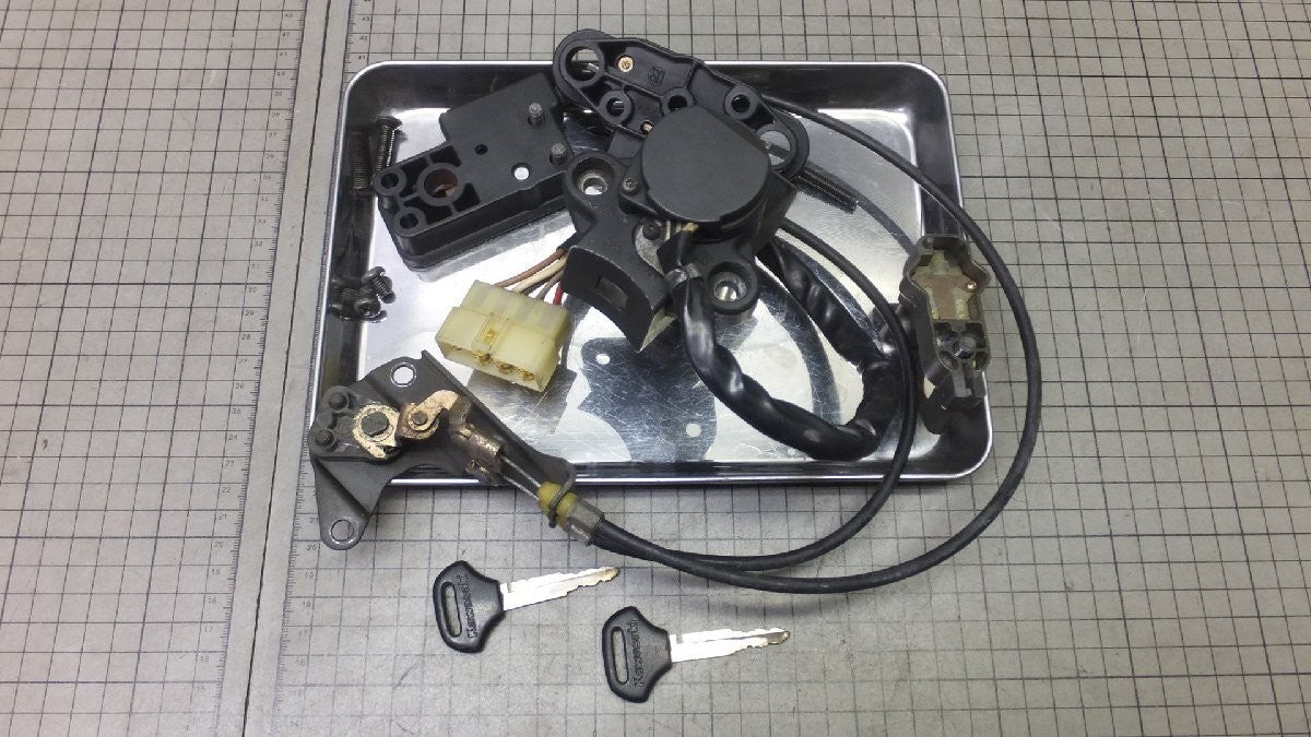 Kawasaki ZR-7S ZR750F 2001-2005 Ignition Switch Key Set Genuine OEM