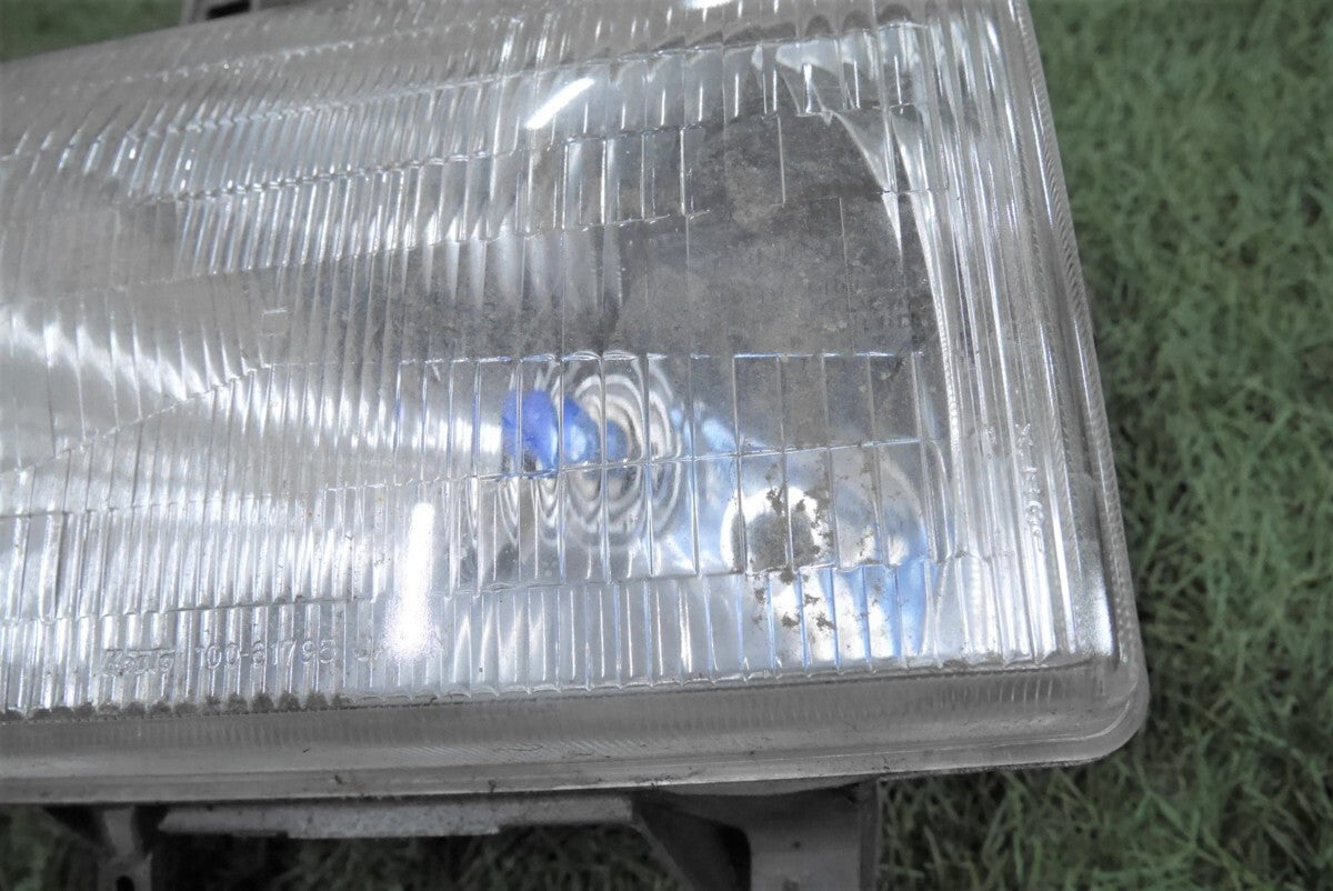 Mazda UF66M Proceed Marvie Cab Plus Late Model Left Headlight KOITO 100-61795