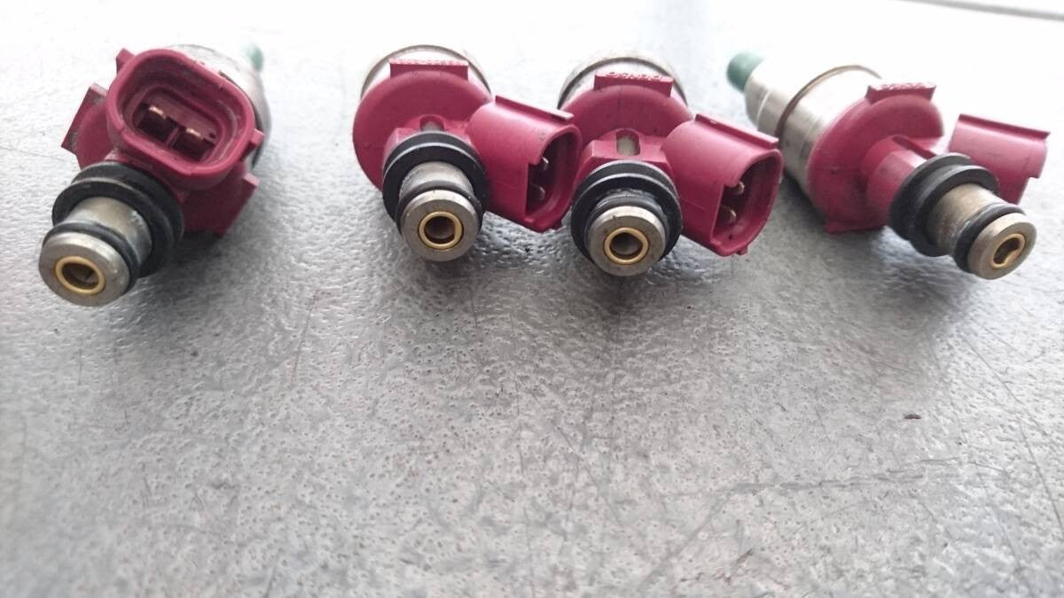 Mazda RX-7 FC3S 1989-1991 Fuel Injectors Set of 4 Genuine OEM JDM