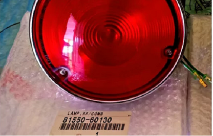 GENUINE TOYOTA LAND CRUISER FJ40 REAR COMBINATION LAMP TAIL LIGHT LH RH 1969-74