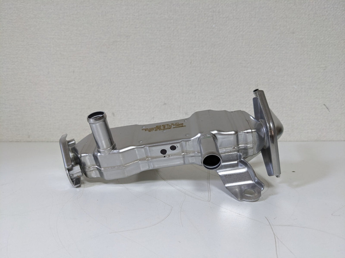 Toyota Lexus Genuine Prius V CT200h 2011-2017 2ZRFXE EGR Pipe OEM 25601-37010